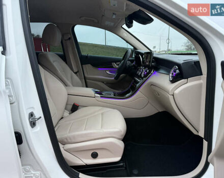 Білий Мерседес ГЛЦ-Клас, об'ємом двигуна 2 л та пробігом 46 тис. км за 33900 $, фото 55 на Automoto.ua