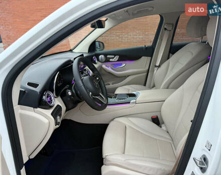 Білий Мерседес ГЛЦ-Клас, об'ємом двигуна 2 л та пробігом 46 тис. км за 33900 $, фото 39 на Automoto.ua