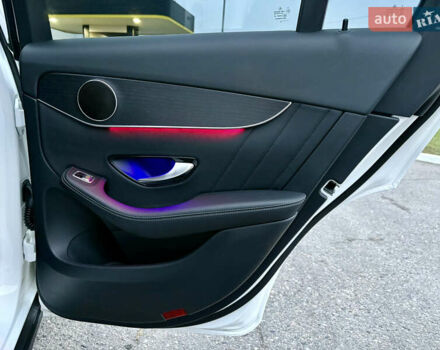 Білий Мерседес ГЛЦ-Клас, об'ємом двигуна 1.99 л та пробігом 10 тис. км за 42700 $, фото 26 на Automoto.ua