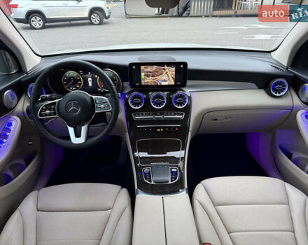 Білий Мерседес ГЛЦ-Клас, об'ємом двигуна 2 л та пробігом 46 тис. км за 33900 $, фото 44 на Automoto.ua