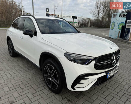 Белый Мерседес ГЛЦ-Класс, объемом двигателя 2 л и пробегом 30 тыс. км за 69900 $, фото 2 на Automoto.ua