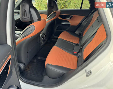 Белый Мерседес ГЛЦ-Класс, объемом двигателя 2 л и пробегом 30 тыс. км за 69900 $, фото 13 на Automoto.ua