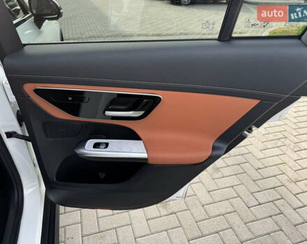 Белый Мерседес ГЛЦ-Класс, объемом двигателя 2 л и пробегом 30 тыс. км за 69900 $, фото 16 на Automoto.ua