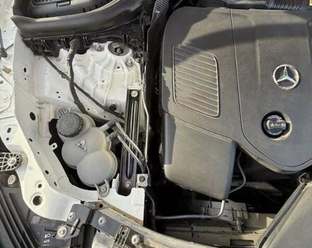 Белый Мерседес ГЛЦ-Класс, объемом двигателя 2 л и пробегом 14 тыс. км за 82000 $, фото 18 на Automoto.ua