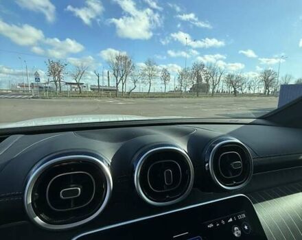 Белый Мерседес ГЛЦ-Класс, объемом двигателя 2 л и пробегом 14 тыс. км за 82000 $, фото 44 на Automoto.ua