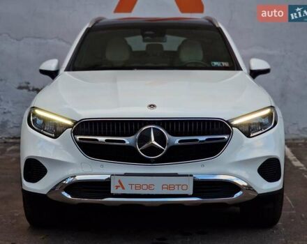 Мерседес ГЛЦ-Класс 2024 в Одессе на Automoto.ua Белый Мерседес ГЛЦ-Класс, объемом двигателя 2 л и пробегом 16 тыс. км за 64990 $, фото 2 на Automoto.ua