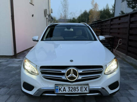 Белый Мерседес ГЛЦ-Класс, объемом двигателя 1.99 л и пробегом 119 тыс. км за 32000 $, фото 1 на Automoto.ua