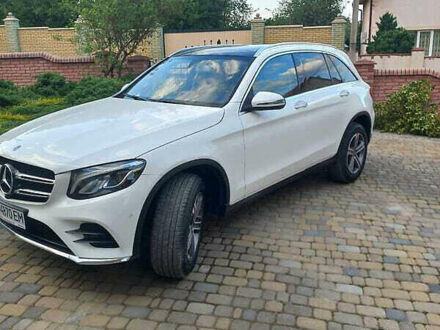 Белый Мерседес ГЛЦ-Класс, объемом двигателя 1.99 л и пробегом 103 тыс. км за 26400 $, фото 1 на Automoto.ua