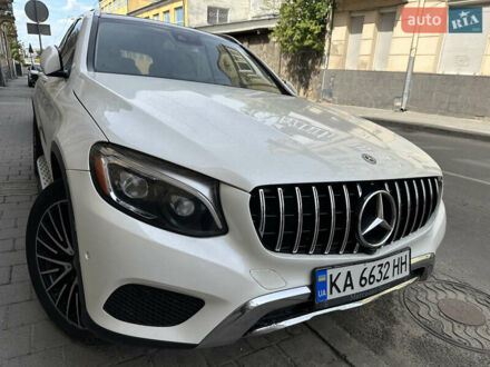 Мерседес ГЛЦ-Класс 2017 в Львове на Automoto.ua Белый Мерседес ГЛЦ-Класс, объемом двигателя 1.99 л и пробегом 107 тыс. км за 30000 $, фото 1 на Automoto.ua