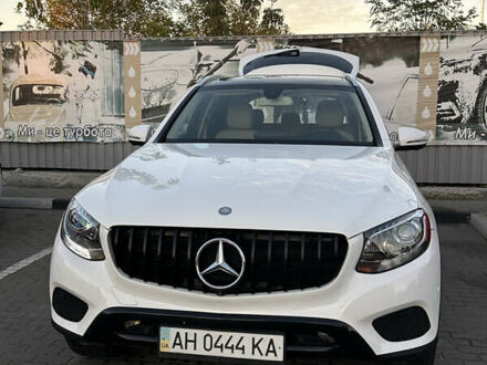 Мерседес ГЛЦ-Класс 2017 в Киеве на Automoto.ua Белый Мерседес ГЛЦ-Класс, объемом двигателя 1.99 л и пробегом 142 тыс. км за 29000 $, фото 1 на Automoto.ua