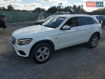 Белый Мерседес ГЛЦ-Класс, объемом двигателя 1.99 л и пробегом 97 тыс. км за 6000 $, фото 1 на Automoto.ua