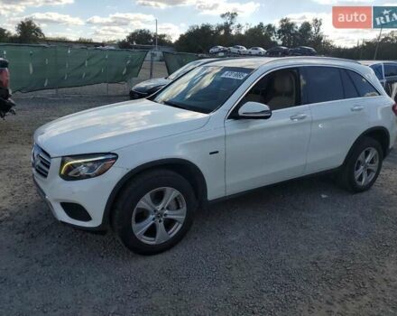 Белый Мерседес ГЛЦ-Класс, объемом двигателя 1.99 л и пробегом 97 тыс. км за 6000 $, фото 1 на Automoto.ua
