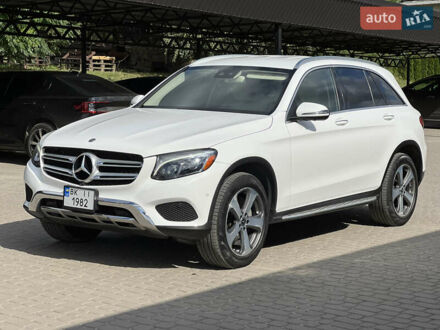 Білий Мерседес ГЛЦ-Клас, об'ємом двигуна 1.99 л та пробігом 115 тис. км за 32800 $, фото 1 на Automoto.ua