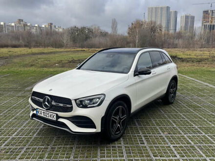 Білий Мерседес ГЛЦ-Клас, об'ємом двигуна 1.99 л та пробігом 71 тис. км за 47900 $, фото 1 на Automoto.ua