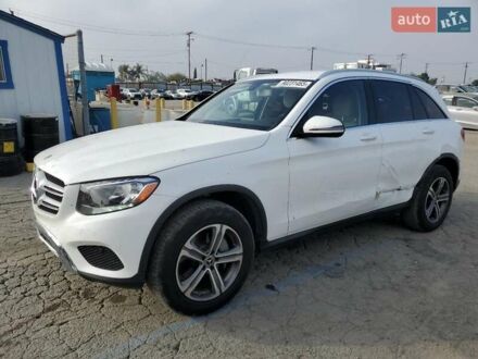 Белый Мерседес ГЛЦ-Класс, объемом двигателя 1.99 л и пробегом 124 тыс. км за 7000 $, фото 1 на Automoto.ua
