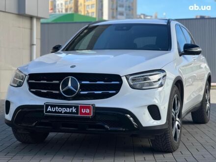 Мерседес ГЛЦ-Класс 2020 в Одессе на Automoto.ua Белый Мерседес ГЛЦ-Класс, объемом двигателя 2 л и пробегом 37 тыс. км за 48990 $, фото 1 на Automoto.ua