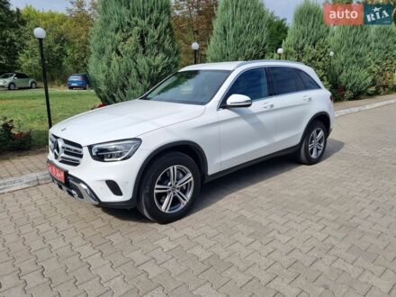 Белый Мерседес ГЛЦ-Класс, объемом двигателя 1.95 л и пробегом 132 тыс. км за 39850 $, фото 1 на Automoto.ua