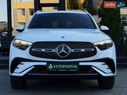 Білий Мерседес ГЛЦ-Клас, об'ємом двигуна 2 л та пробігом 5 тис. км за 61999 $, фото 1 на Automoto.ua