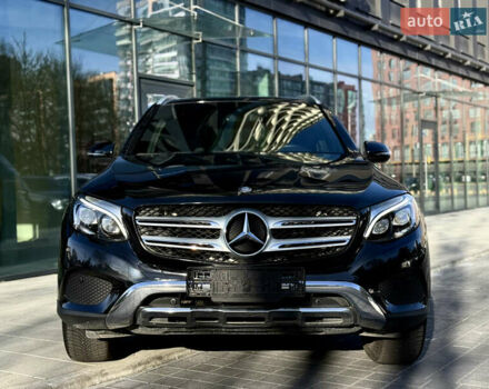Мерседес ГЛЦ-Клас 2016 у Львові на Automoto.ua Чорний Мерседес ГЛЦ-Клас, об'ємом двигуна 1.99 л та пробігом 170 тис. км за 20499 $, фото 2 на Automoto.ua