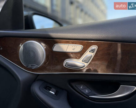 Мерседес ГЛЦ-Клас 2016 у Львові на Automoto.ua Чорний Мерседес ГЛЦ-Клас, об'ємом двигуна 1.99 л та пробігом 170 тис. км за 20499 $, фото 58 на Automoto.ua