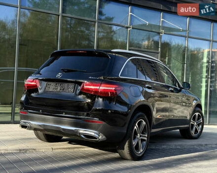 Мерседес ГЛЦ-Клас 2016 у Львові на Automoto.ua Чорний Мерседес ГЛЦ-Клас, об'ємом двигуна 1.99 л та пробігом 170 тис. км за 20499 $, фото 16 на Automoto.ua