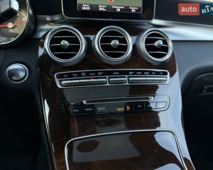 Мерседес ГЛЦ-Клас 2016 у Львові на Automoto.ua Чорний Мерседес ГЛЦ-Клас, об'ємом двигуна 1.99 л та пробігом 170 тис. км за 20499 $, фото 40 на Automoto.ua