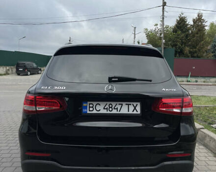 Черный Мерседес ГЛЦ-Класс, объемом двигателя 1.99 л и пробегом 160 тыс. км за 12000 $, фото 3 на Automoto.ua