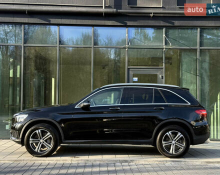 Мерседес ГЛЦ-Клас 2016 у Львові на Automoto.ua Чорний Мерседес ГЛЦ-Клас, об'ємом двигуна 1.99 л та пробігом 170 тис. км за 20499 $, фото 23 на Automoto.ua