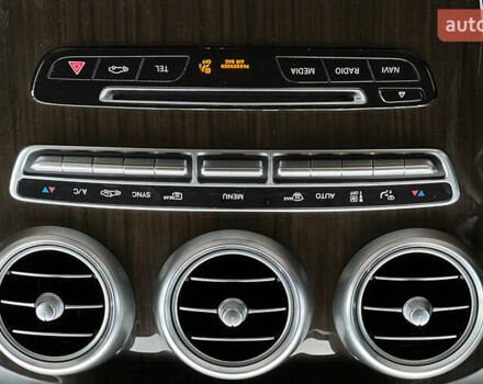 Чорний Мерседес ГЛЦ-Клас, об'ємом двигуна 1.99 л та пробігом 214 тис. км за 21200 $, фото 15 на Automoto.ua