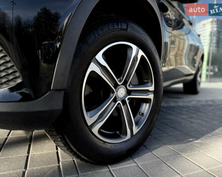 Мерседес ГЛЦ-Клас 2016 у Львові на Automoto.ua Чорний Мерседес ГЛЦ-Клас, об'ємом двигуна 1.99 л та пробігом 170 тис. км за 20499 $, фото 7 на Automoto.ua