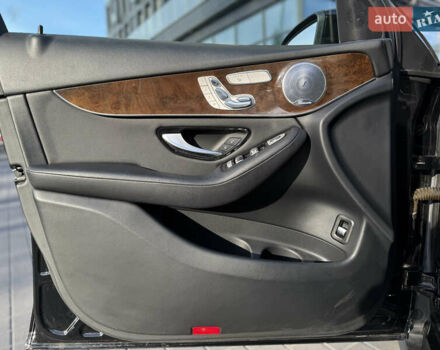 Мерседес ГЛЦ-Клас 2016 у Львові на Automoto.ua Чорний Мерседес ГЛЦ-Клас, об'ємом двигуна 1.99 л та пробігом 170 тис. км за 20499 $, фото 25 на Automoto.ua