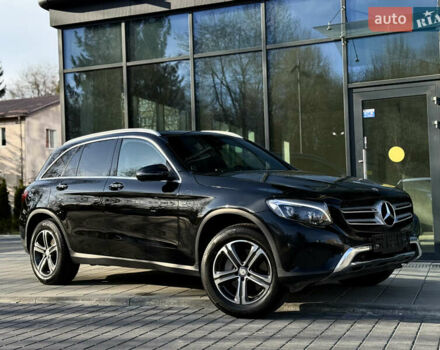 Мерседес ГЛЦ-Клас 2016 у Львові на Automoto.ua Чорний Мерседес ГЛЦ-Клас, об'ємом двигуна 1.99 л та пробігом 170 тис. км за 20499 $, фото 1 на Automoto.ua