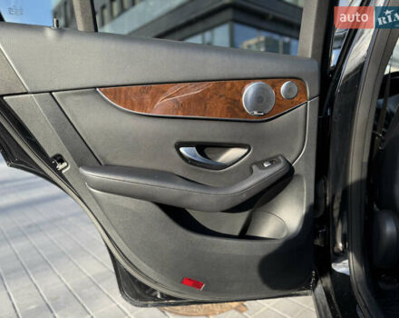 Мерседес ГЛЦ-Клас 2016 у Львові на Automoto.ua Чорний Мерседес ГЛЦ-Клас, об'ємом двигуна 1.99 л та пробігом 170 тис. км за 20499 $, фото 45 на Automoto.ua