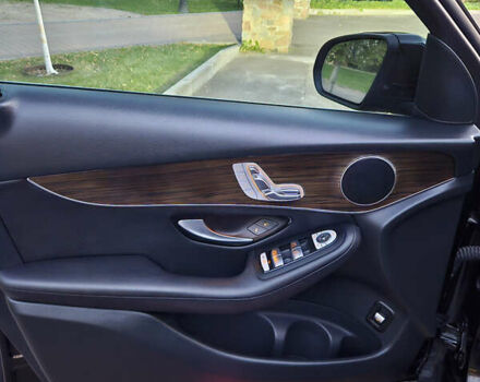 Мерседес ГЛЦ-Класс 2017 в Киеве на Automoto.ua Черный Мерседес ГЛЦ-Класс, объемом двигателя 2 л и пробегом 102 тыс. км за 22500 $, фото 18 на Automoto.ua