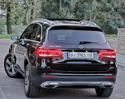 Мерседес ГЛЦ-Класс 2017 в Киеве на Automoto.ua Черный Мерседес ГЛЦ-Класс, объемом двигателя 2 л и пробегом 102 тыс. км за 22500 $, фото 13 на Automoto.ua