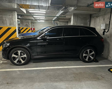 Черный Мерседес ГЛЦ-Класс, объемом двигателя 2.14 л и пробегом 106 тыс. км за 31500 $, фото 1 на Automoto.ua