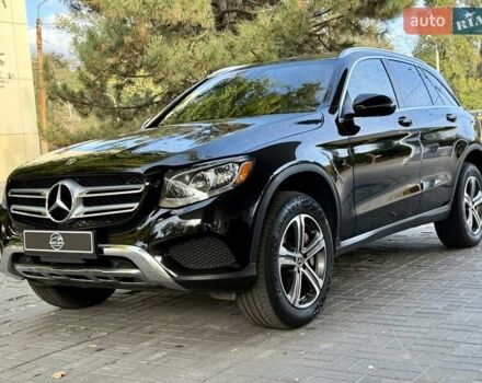 Черный Мерседес ГЛЦ-Класс, объемом двигателя 2 л и пробегом 110 тыс. км за 21700 $, фото 1 на Automoto.ua