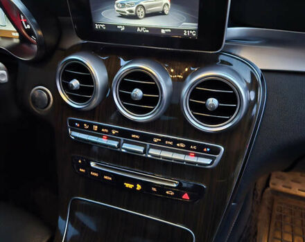 Мерседес ГЛЦ-Класс 2017 в Киеве на Automoto.ua Черный Мерседес ГЛЦ-Класс, объемом двигателя 2 л и пробегом 102 тыс. км за 22500 $, фото 27 на Automoto.ua