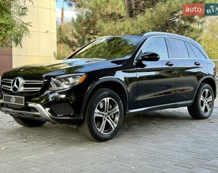 Черный Мерседес ГЛЦ-Класс, объемом двигателя 2 л и пробегом 110 тыс. км за 21700 $, фото 2 на Automoto.ua