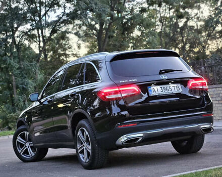 Мерседес ГЛЦ-Класс 2017 в Киеве на Automoto.ua Черный Мерседес ГЛЦ-Класс, объемом двигателя 2 л и пробегом 102 тыс. км за 22500 $, фото 12 на Automoto.ua