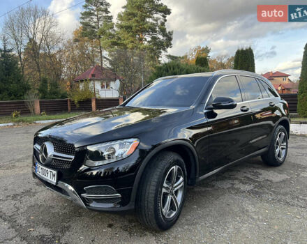 Черный Мерседес ГЛЦ-Класс, объемом двигателя 1.99 л и пробегом 160 тыс. км за 23390 $, фото 2 на Automoto.ua