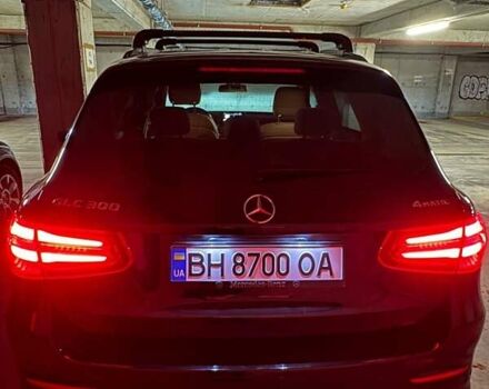 Черный Мерседес ГЛЦ-Класс, объемом двигателя 1.99 л и пробегом 73 тыс. км за 28500 $, фото 4 на Automoto.ua