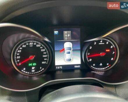 Мерседес ГЛЦ-Клас 2018 у Києві на Automoto.ua Чорний Мерседес ГЛЦ-Клас, об'ємом двигуна 2 л та пробігом 82 тис. км за 45990 $, фото 37 на Automoto.ua