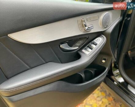 Мерседес ГЛЦ-Клас 2018 у Києві на Automoto.ua Чорний Мерседес ГЛЦ-Клас, об'ємом двигуна 2 л та пробігом 82 тис. км за 45990 $, фото 29 на Automoto.ua