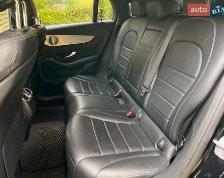 Мерседес ГЛЦ-Клас 2018 у Києві на Automoto.ua Чорний Мерседес ГЛЦ-Клас, об'ємом двигуна 2 л та пробігом 82 тис. км за 45990 $, фото 24 на Automoto.ua