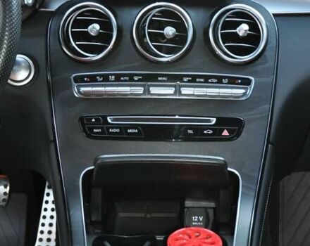 Черный Мерседес ГЛЦ-Класс, объемом двигателя 1.99 л и пробегом 68 тыс. км за 37000 $, фото 31 на Automoto.ua