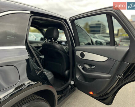 Мерседес ГЛЦ-Класс 2018 в Киеве на Automoto.ua Черный Мерседес ГЛЦ-Класс, объемом двигателя 2 л и пробегом 64 тыс. км за 29999 $, фото 26 на Automoto.ua