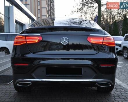 Черный Мерседес ГЛЦ-Класс, объемом двигателя 1.99 л и пробегом 68 тыс. км за 37000 $, фото 4 на Automoto.ua