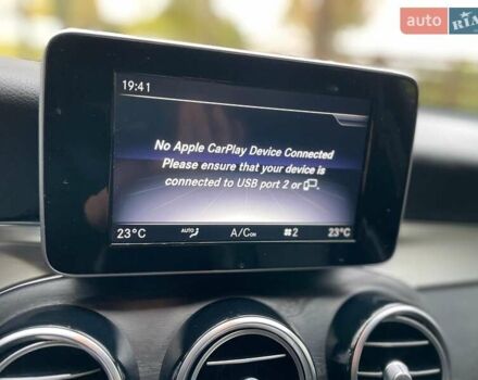 Мерседес ГЛЦ-Клас 2018 у Києві на Automoto.ua Чорний Мерседес ГЛЦ-Клас, об'ємом двигуна 2 л та пробігом 82 тис. км за 45990 $, фото 41 на Automoto.ua