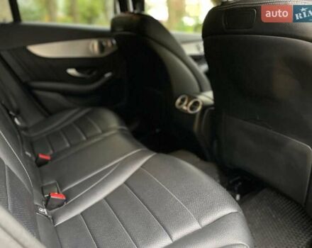 Мерседес ГЛЦ-Клас 2018 у Києві на Automoto.ua Чорний Мерседес ГЛЦ-Клас, об'ємом двигуна 2 л та пробігом 82 тис. км за 45990 $, фото 48 на Automoto.ua